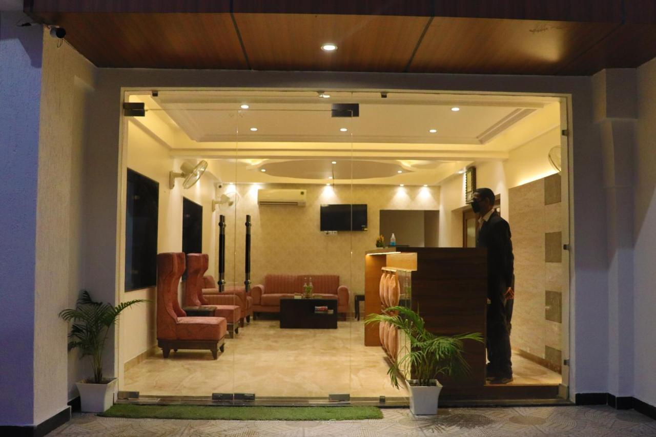 Green Hotel - Behind Parmarth Niketan Rishīkesh Dış mekan fotoğraf